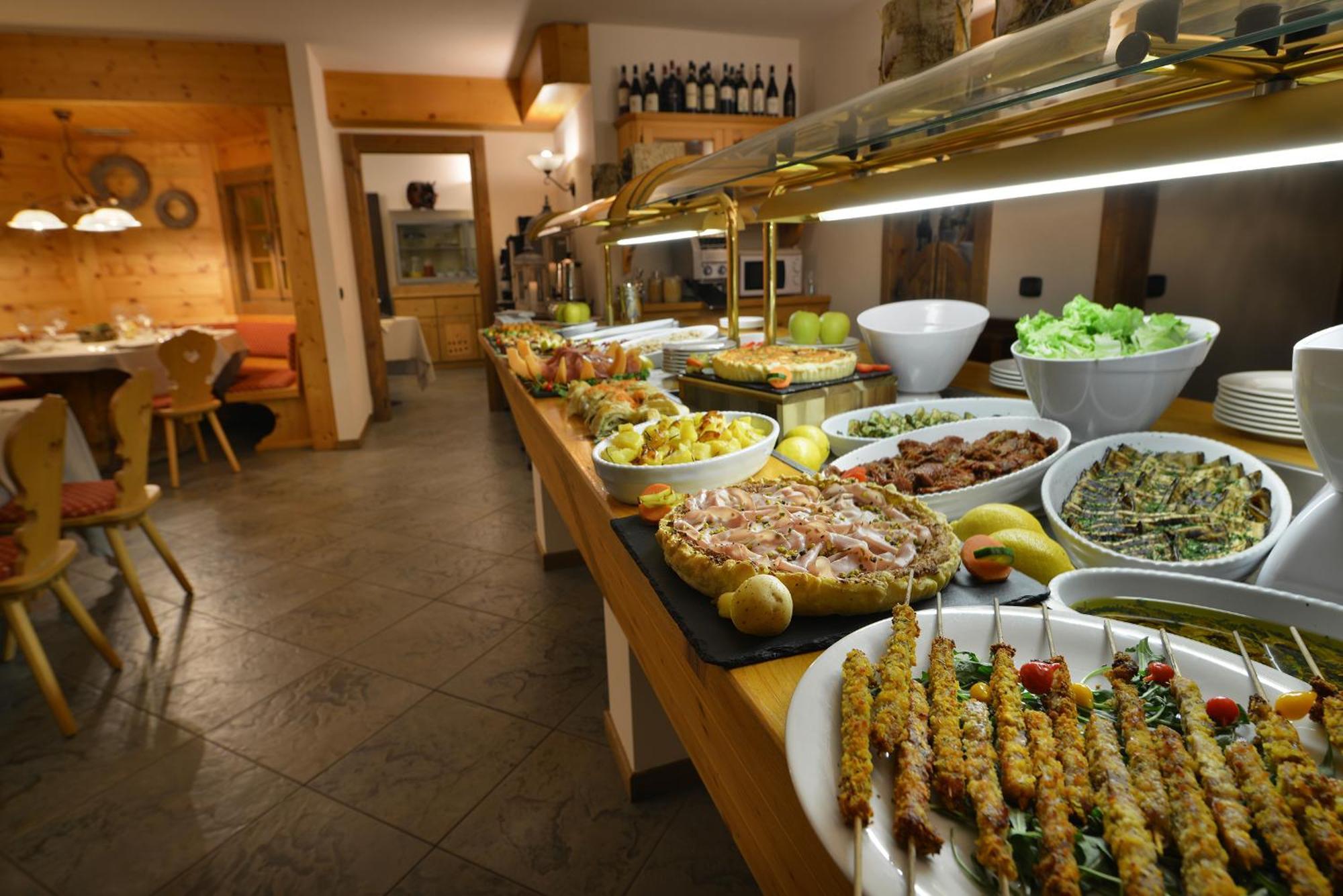 Hotel Primula Ливиньо Екстериор снимка