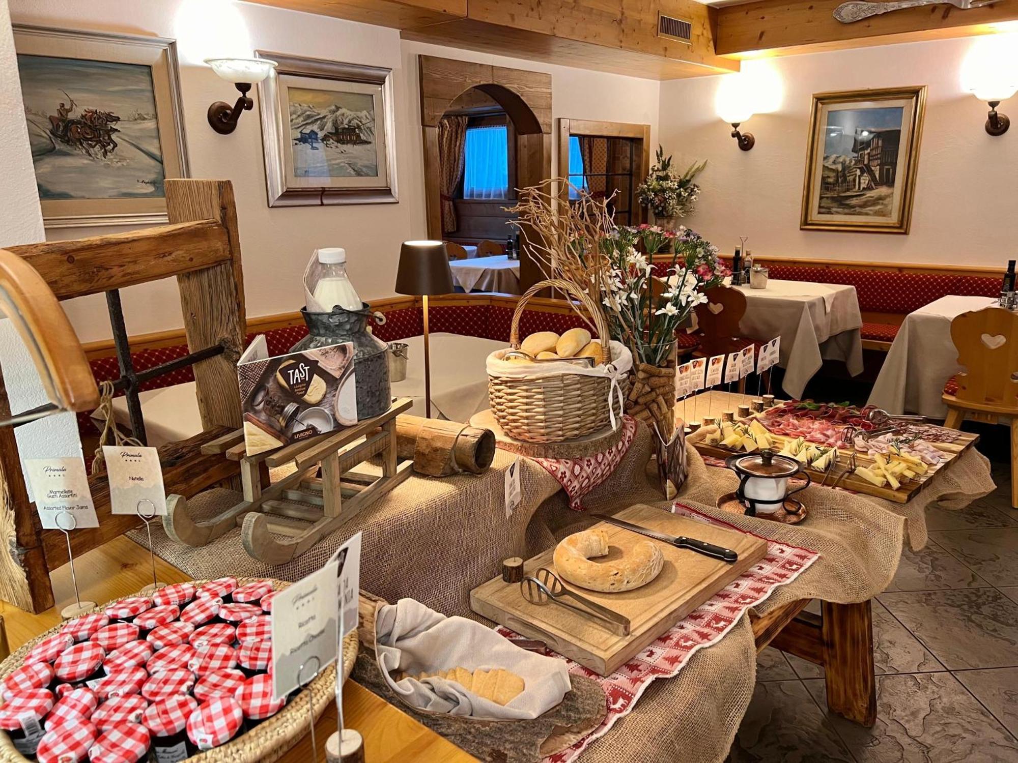 Hotel Primula Ливиньо Екстериор снимка