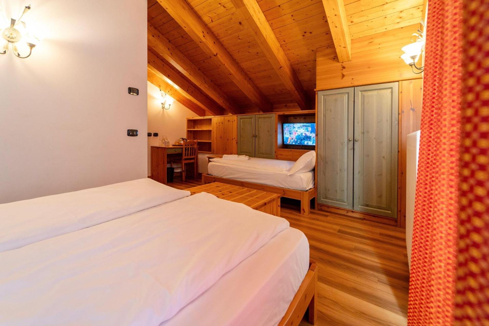 Hotel Primula Ливиньо Екстериор снимка