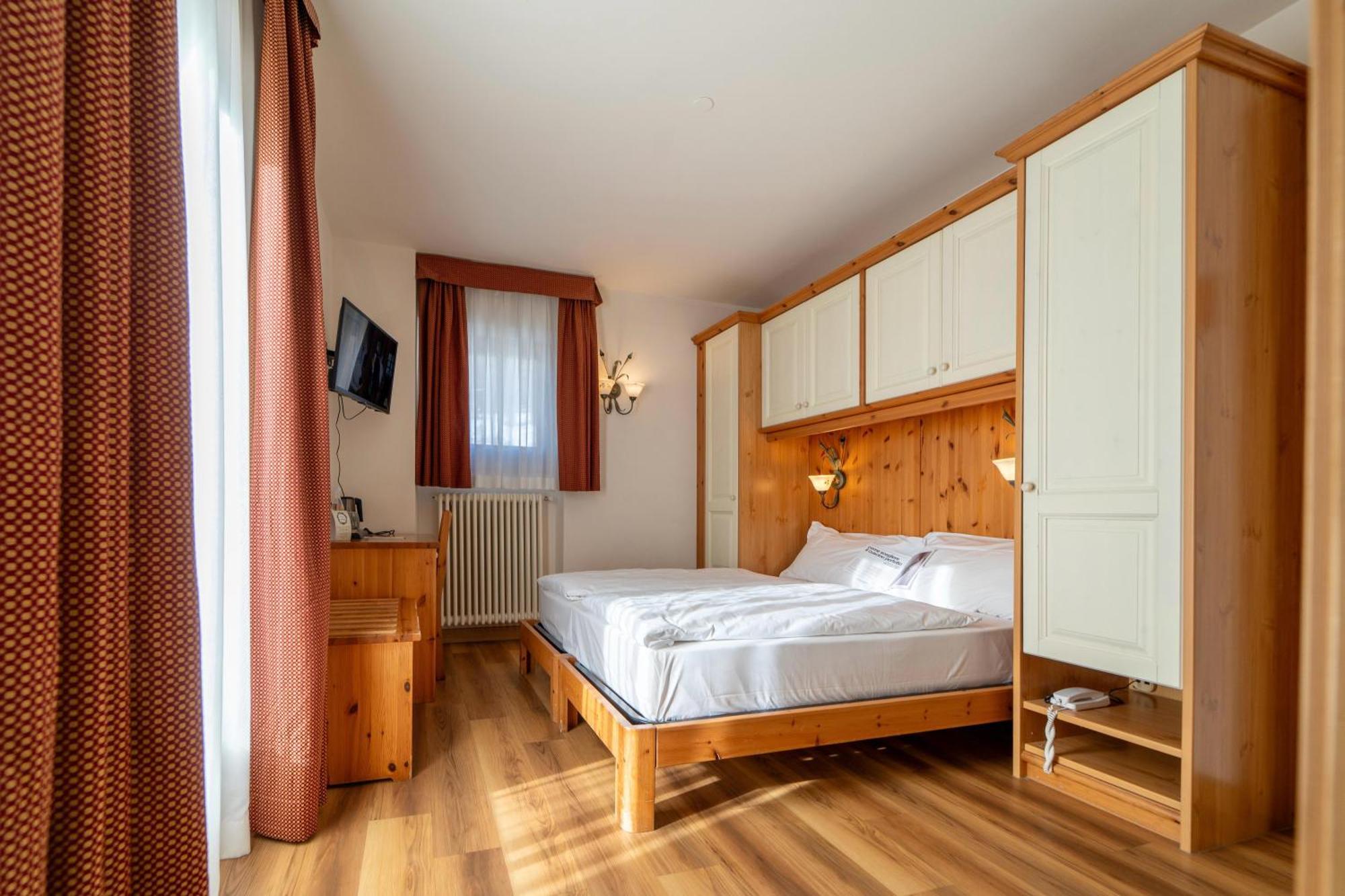 Hotel Primula Ливиньо Екстериор снимка